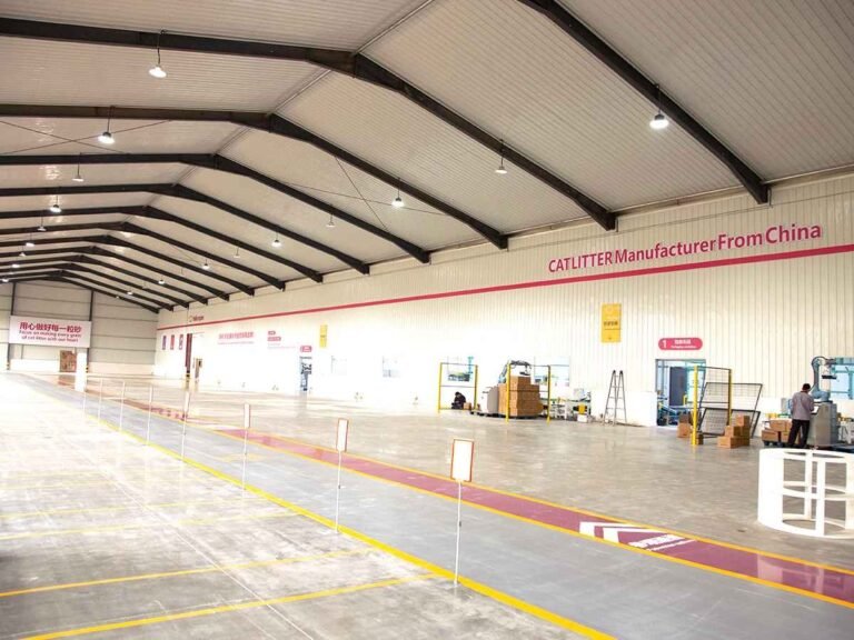 Almacén de almacenamiento de arena para gatos